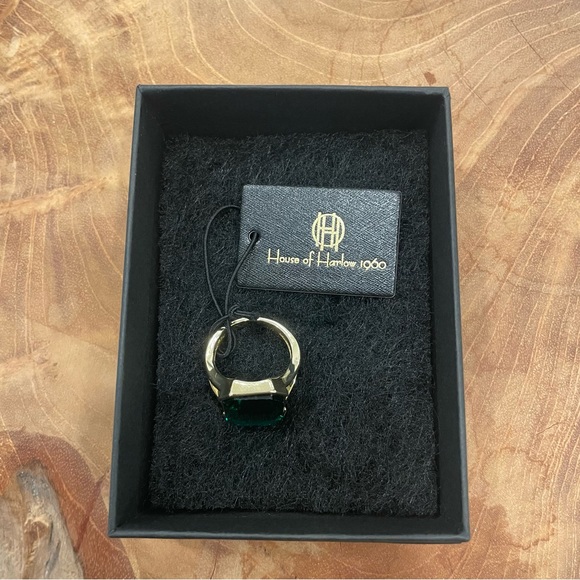 House of Harlow 1960 Emerald and Gold Statement Ring (Size 7) - Picture 4 of 5